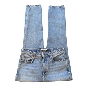 Elizabeth‎ and James the vintage strain jeans.